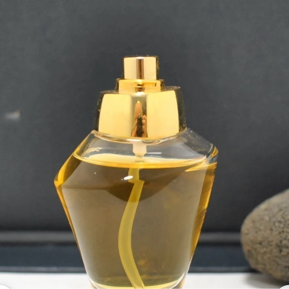Vintage Volupte Oscar de la Renta women's fragrance , rare , discontinued